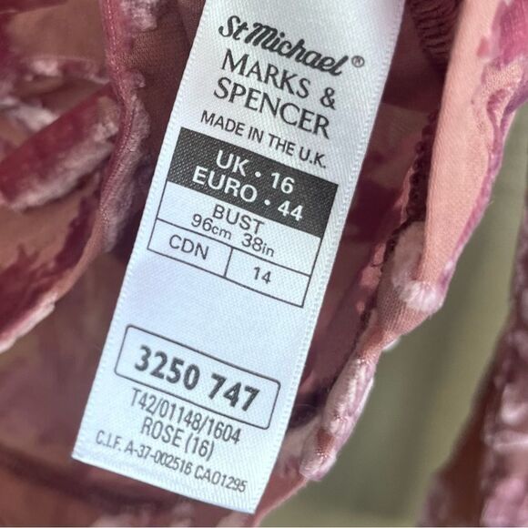 St. Michael Marks & Spencer Rose Velour Textured Long sleeve Blouse - Picture 7 of 7